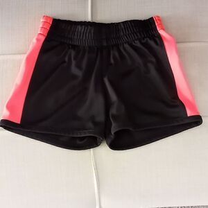 Puma little girls shorts great condition size 3T